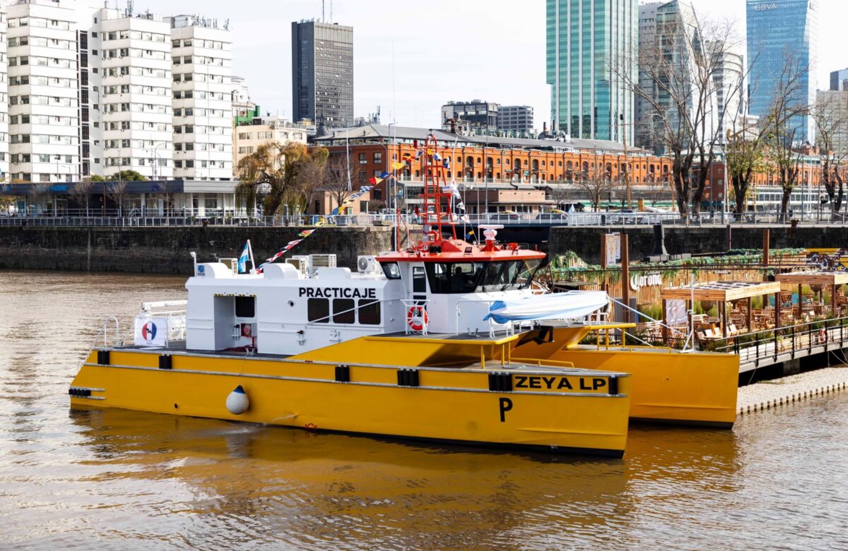 El Grupo Servicios Marítimos presentó oficialmente la lancha de prácticos ZEYA LP